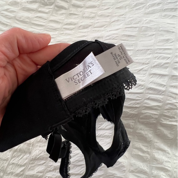 Victoria Secret Bra accessory - Picture 3 of 3